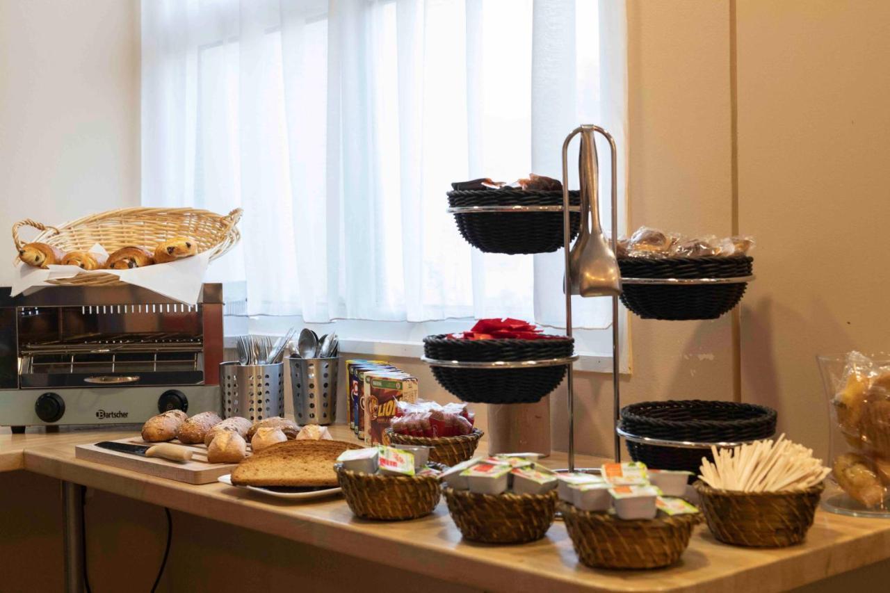 Wink Hotel Juvisy Eksteriør billede